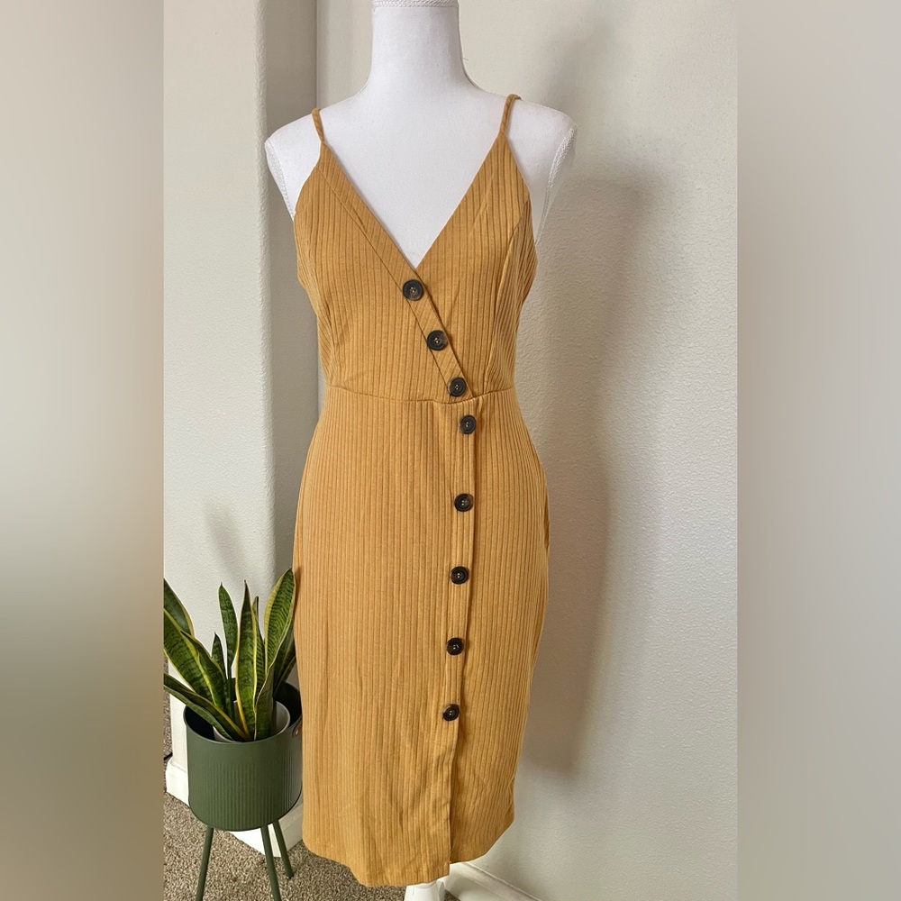 Love Tree - Yellow Buttoned Summer Dress